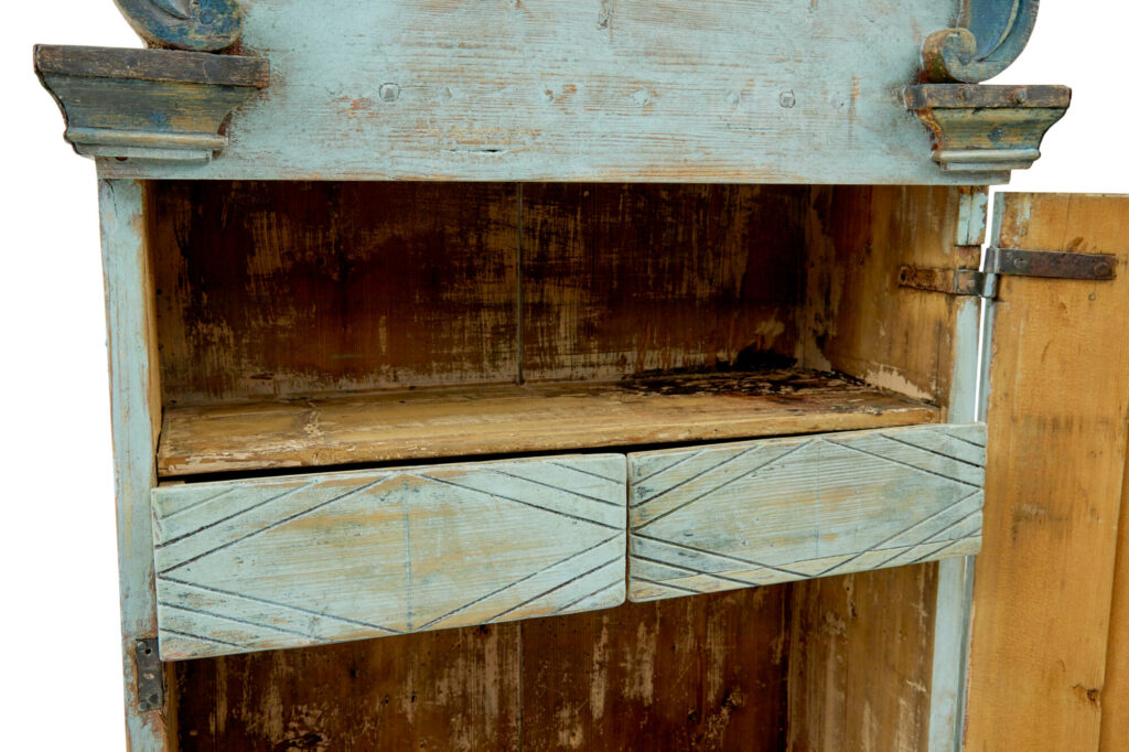 Finnish 19th Century Painted Pine Wall Cupboard — image 2