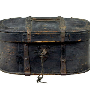 19TH CENTURY PAINTED OVAL SHAPED SWEDISH BOX