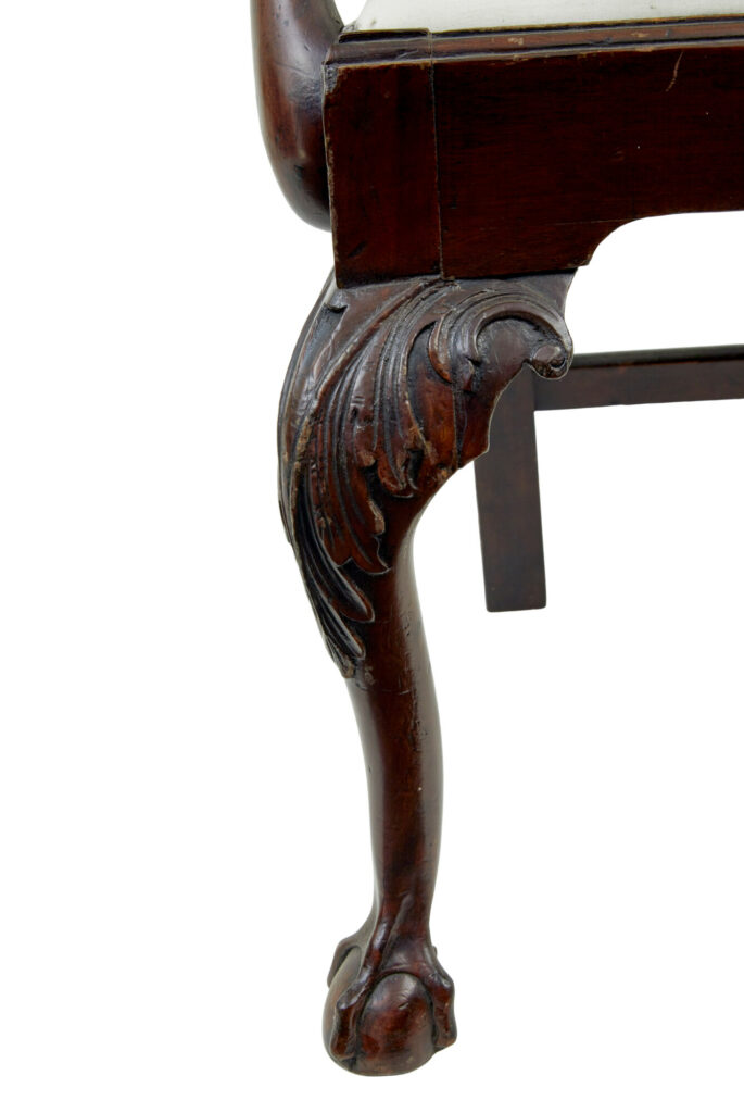 Set of 10 19th Century Chippendale Design Dining Chairs — image 2