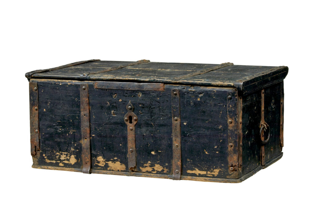 SCANDINAVIAN MID 19TH CENTURY PAINTED PINE CHEST