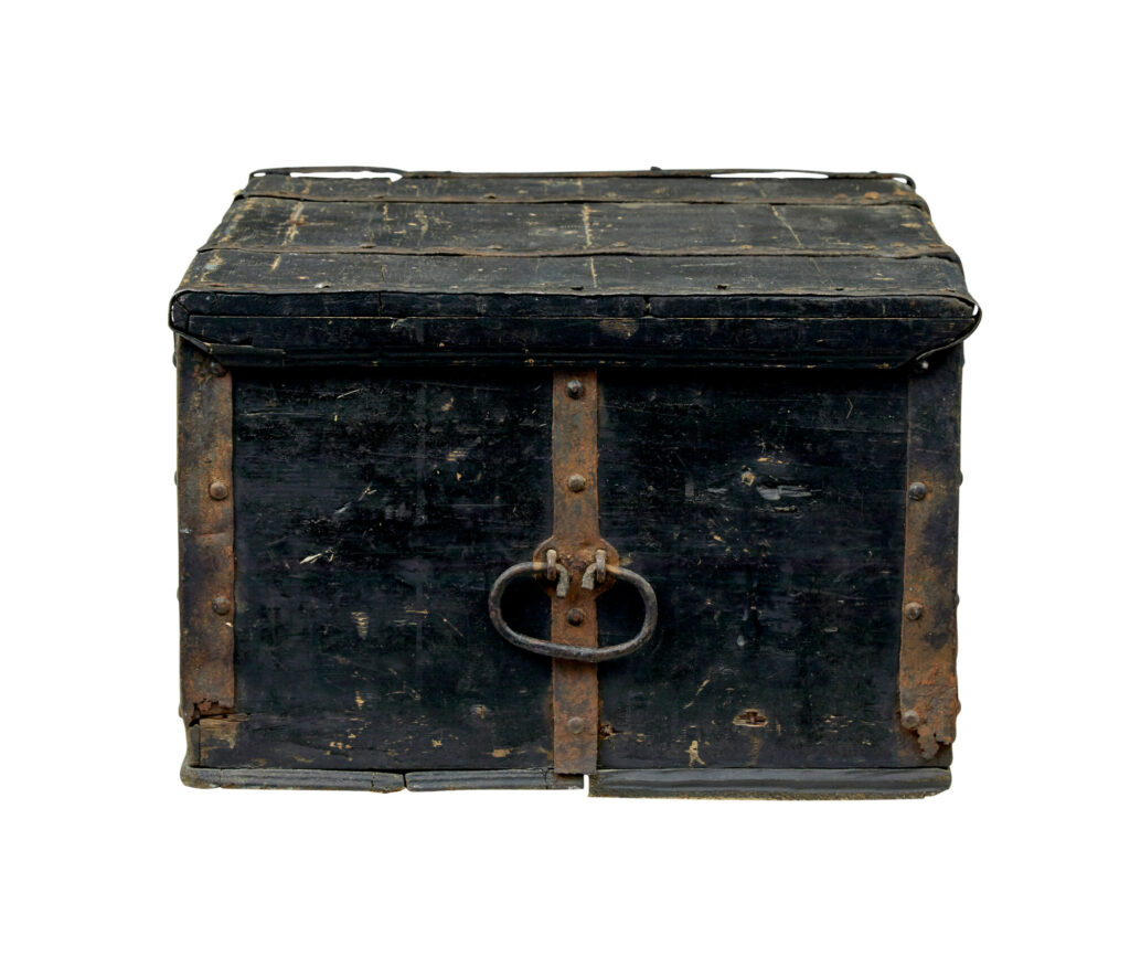 Scandinavian Mid 19th Century Painted Pine Chest — image 7