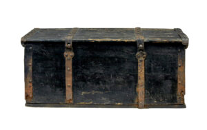 Scandinavian Mid 19th Century Painted Pine Chest — thumbnail 6