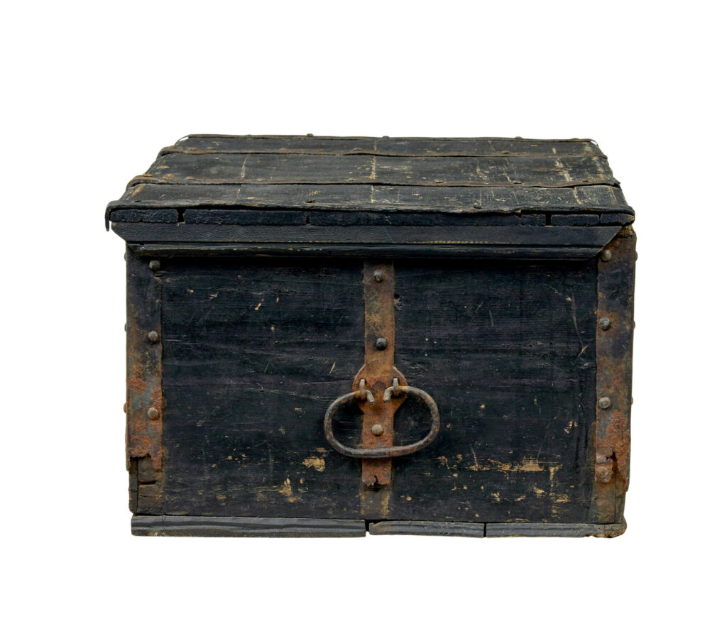 Scandinavian Mid 19th Century Painted Pine Chest — image 5