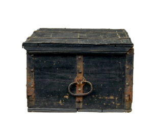 Scandinavian Mid 19th Century Painted Pine Chest — thumbnail 5