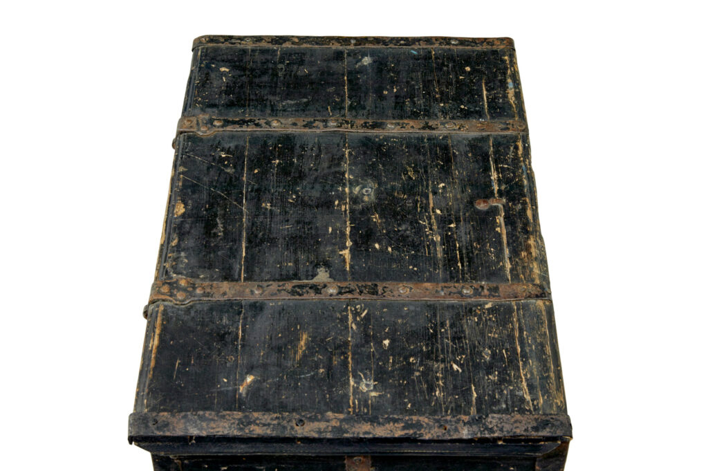 Scandinavian Mid 19th Century Painted Pine Chest — image 4