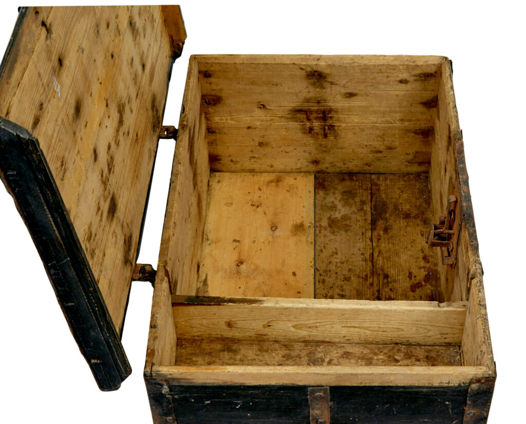 Scandinavian Mid 19th Century Painted Pine Chest — image 3