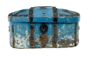 19TH CENTURY HAND PAINTED SCANDINAVIAN OVAL STRONG BOX