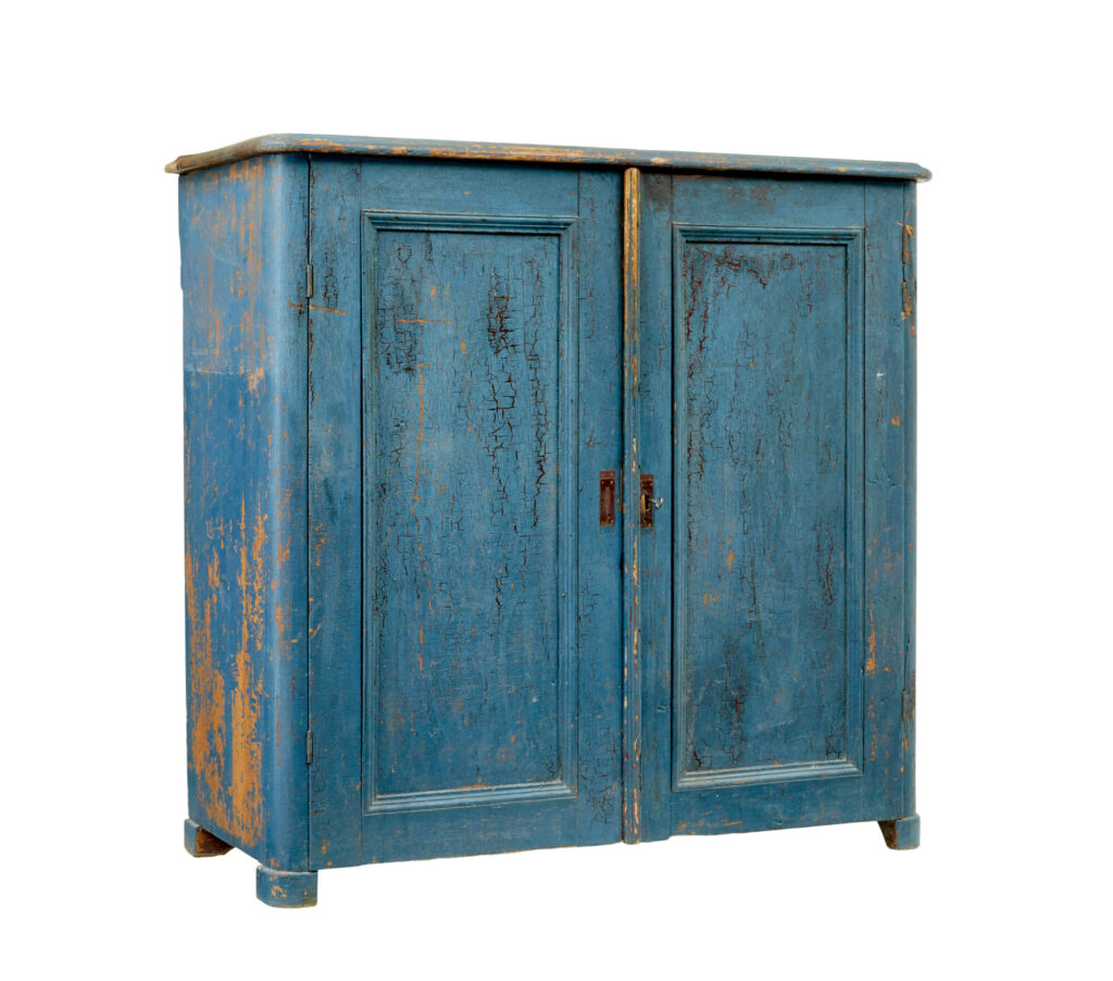 EARLY 19TH CENTURY RUSTIC PAINTED SCANDINAVIAN CUPBOARD