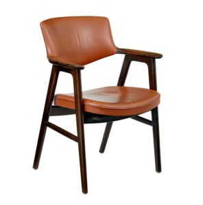 MID CENTURY SCANDINAVIAN LEATHER DESK CHAIR