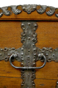 Mid 19th Century Baroque Revival Oak Dome Top Chest — thumbnail 7