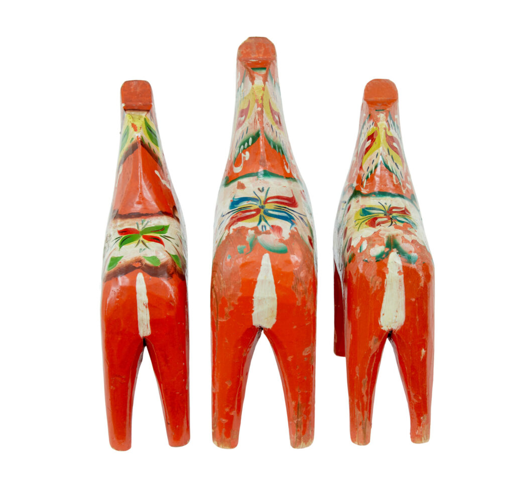 Swedish Set of 12 Traditional Hand Painted Dala Horses — image 8
