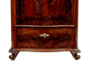 Scandinavian Pair of 19th Century Serpentine Shaped Cupboards — thumbnail 7