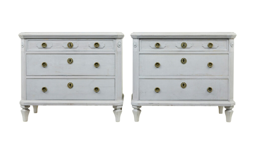 PAIR OF 19TH CENTURY SWEDISH HAND PAINTED CHEST OF DRAWERS