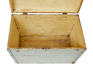 Scandinavian 19th Century Small Dome Top Trunk — thumbnail 8