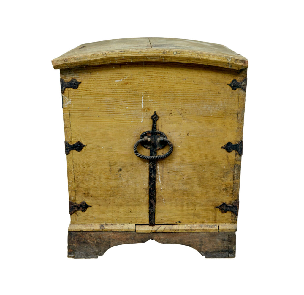 19th Century Swedish Painted Pine Blanket Chest — image 5