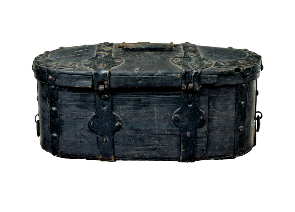 Scandinavian 19th Century Folk Art Handmade Pine Box — image 5
