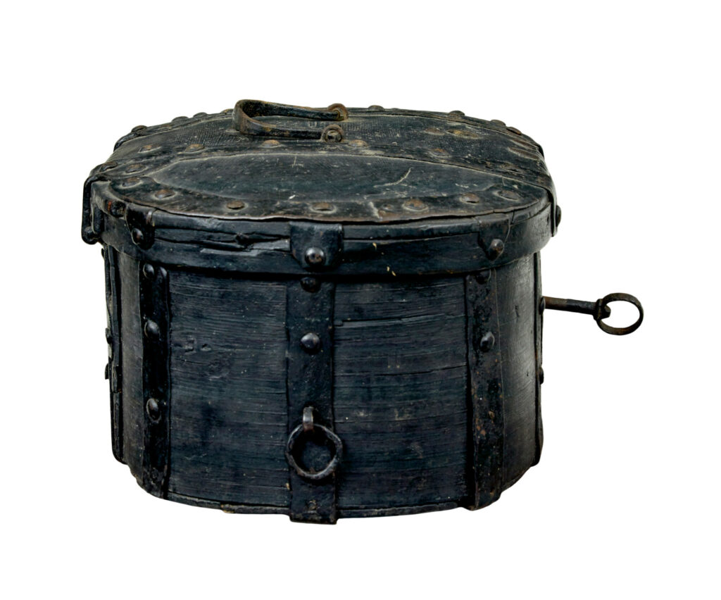 Scandinavian 19th Century Folk Art Handmade Pine Box — image 4