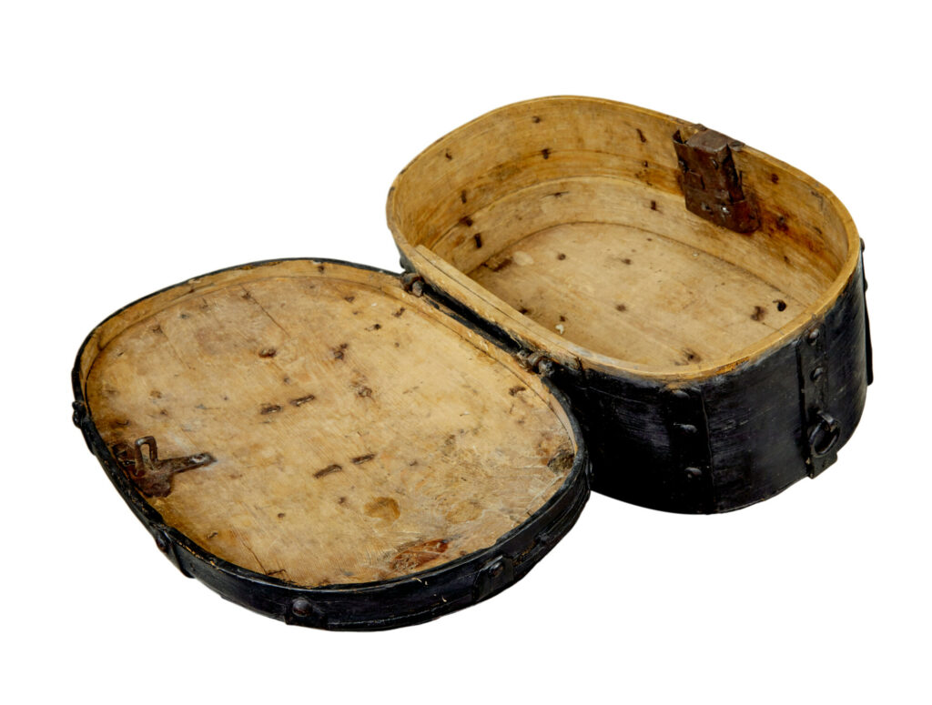 Scandinavian 19th Century Folk Art Handmade Pine Box — image 3
