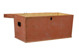 19th Century Scandinavian Pine Flat Top Trunk — thumbnail 8