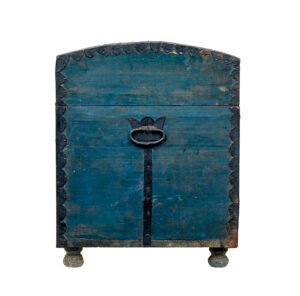 Early 19th Century Hand Painted Swedish Marriage Chest — thumbnail 4