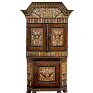 EARLY 19TH CENTURY SWEDISH HAND PAINTED CUPBOARD