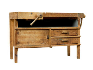 EARLY 20TH CENTURY PINE WORKBENCH