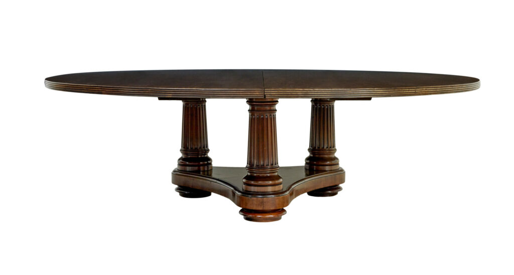 Mid 19th Century Victorian Dining Table of Grand Proportions