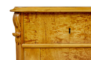 19th Century Swedish Tiger Birch Cupboard — thumbnail 4